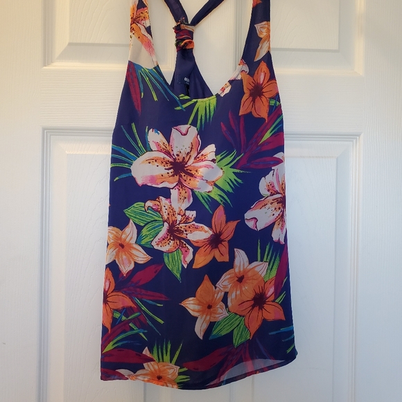EUC Old Navy Floral Tank - Picture 2 of 7